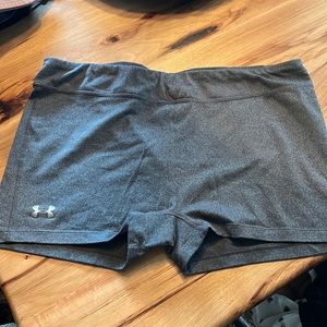 Under armour spandex shorts
